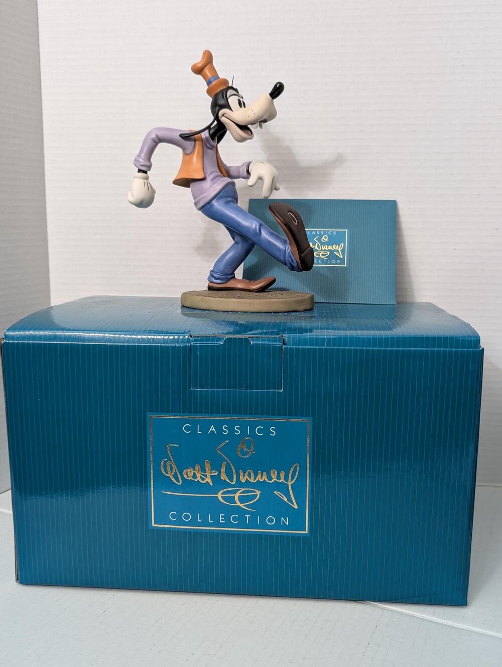 1997 WDCC Disney Moving Day Goofy Members Only Figure in Box